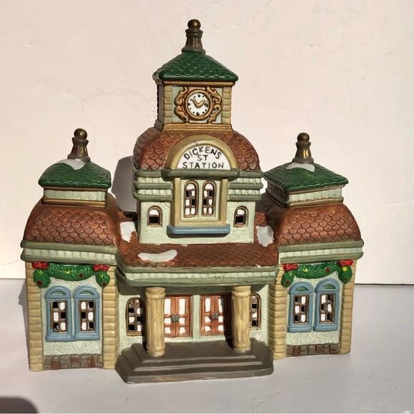 DICKENS KEEPSAKE CHRISTMAS VILLAGE TRAIN STATION 1993 VINTAGE PORCELAIN LIGHTED - Picture 8 of 11